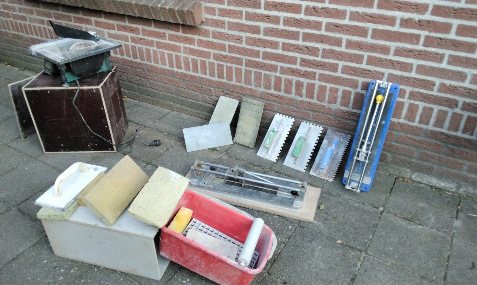 tegelzet gereedschap, Ophalen