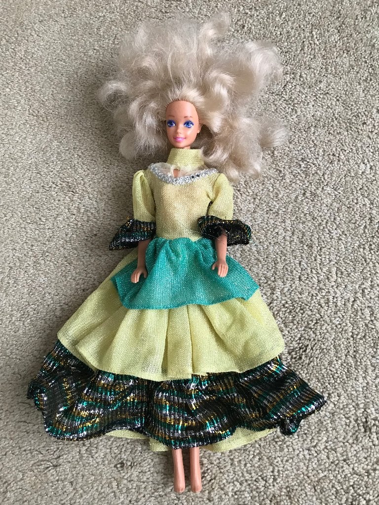 Vintage blonde Barbie pop met geel-groene jurk, Verzenden, Gebruikt, Barbie
