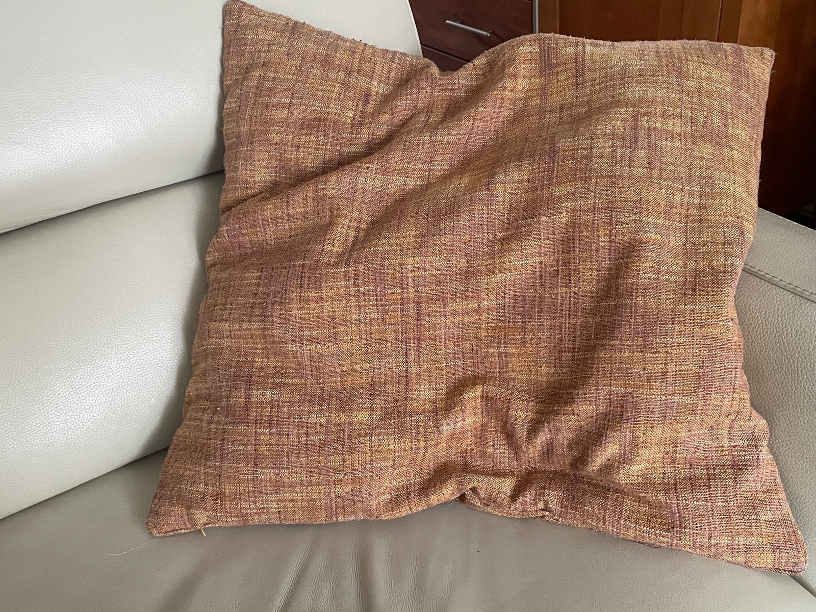 3 Hinck sierkussens 50x50 – oker roze geel, Huis en Inrichting, Ophalen of Verzenden, Gebruikt, Roze, Vierkant