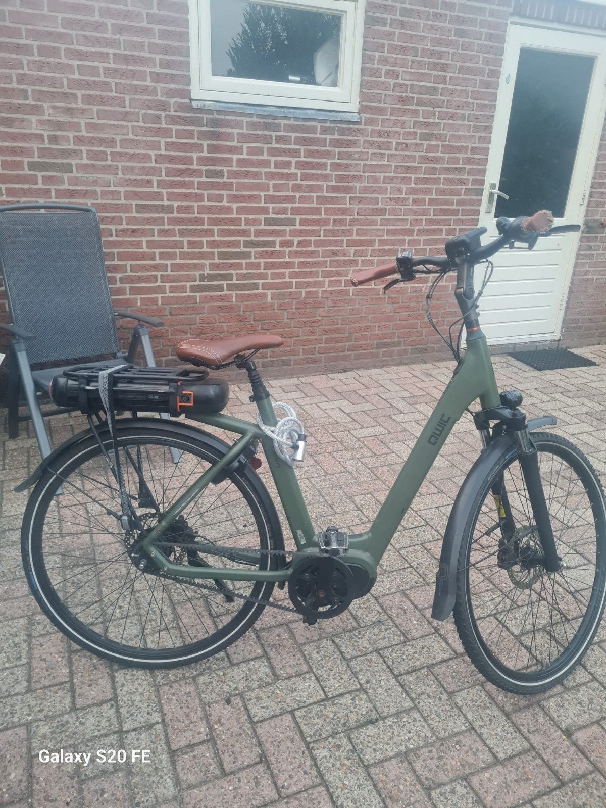 mooie qwic mn8 met riem, 51 tot 55 cm, Ophalen of Verzenden, Zo goed als nieuw, Qwic