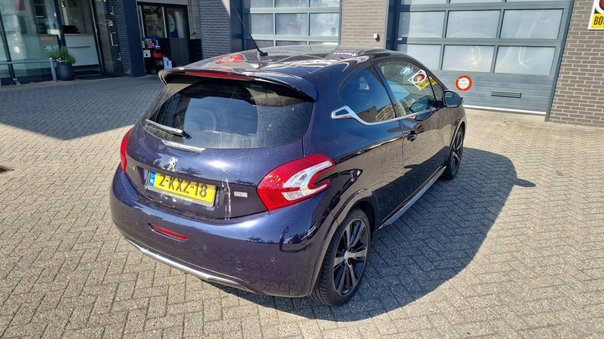 Peugeot 208 1.6 VTi 120pk 2e eig. 127.000km. Clima Leder Nav, Voorwielaandrijving, Euro 5, Gebruikt, Zwart