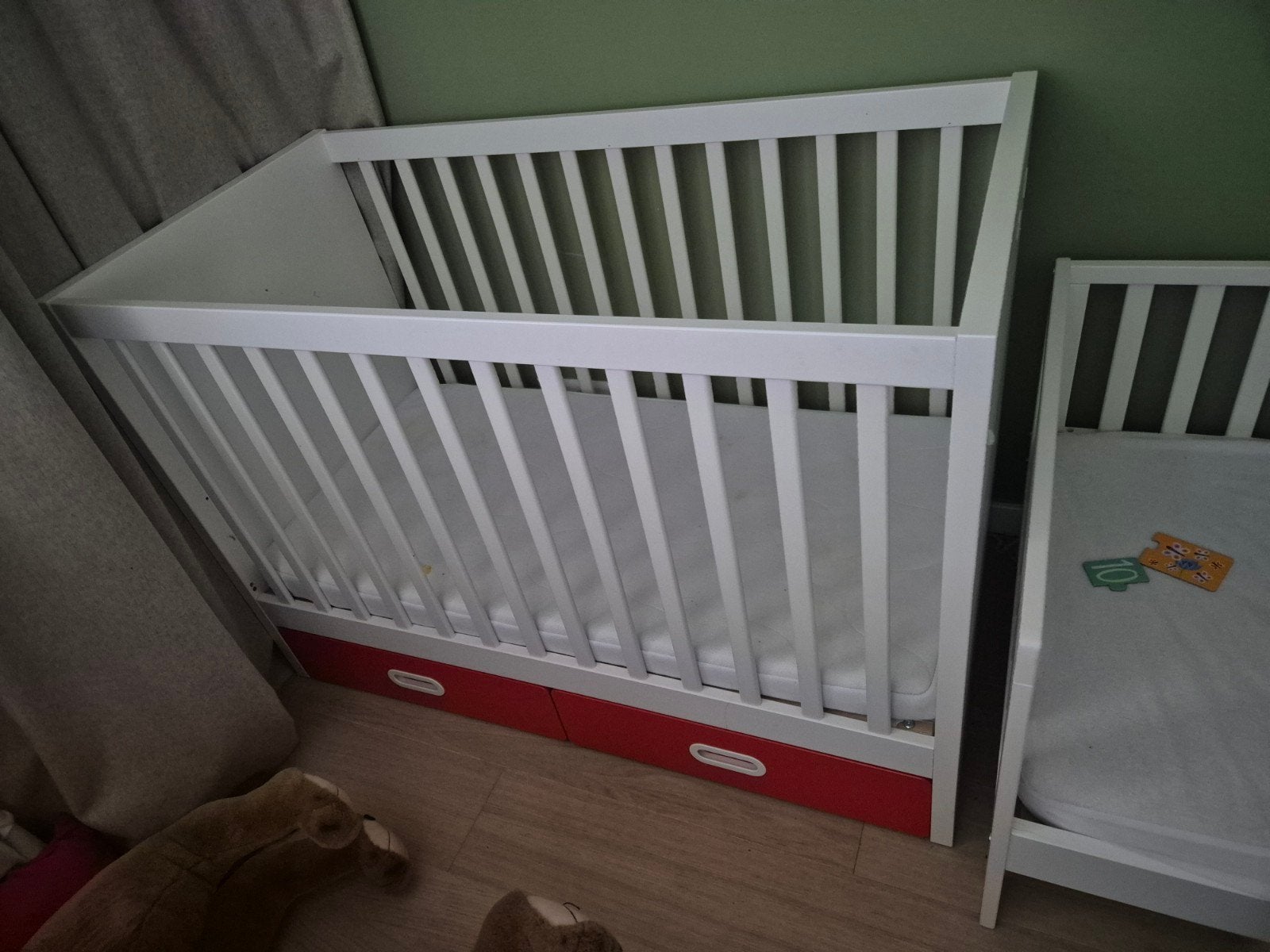 Ikea stuva Wit ledikant met lades - Zo goed als nieuw, Kinderen en Baby's, Babywiegjes en Ledikanten, Ophalen of Verzenden, Zo goed als nieuw