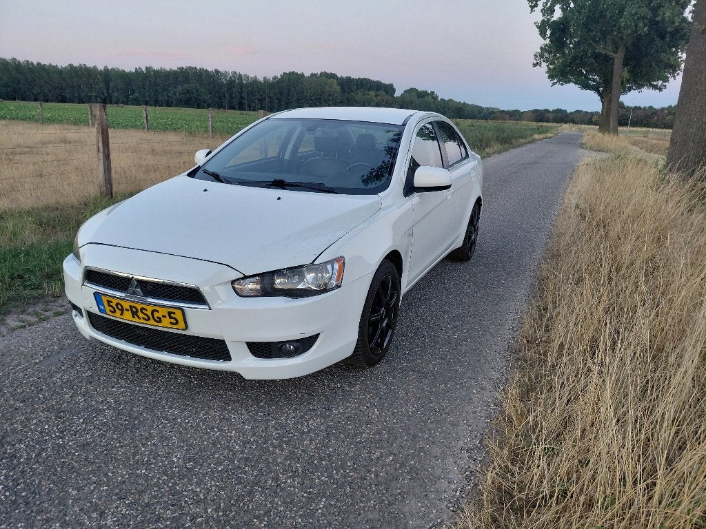 Mitsubishi Lancer 1.6 Cleartec Sports Sedan 2011 Wit