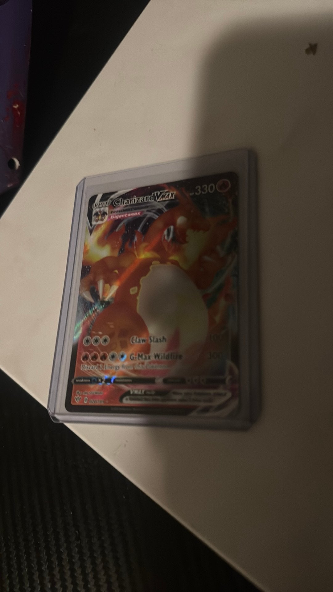 Charizard vmax, Ophalen of Verzenden, Zo goed als nieuw