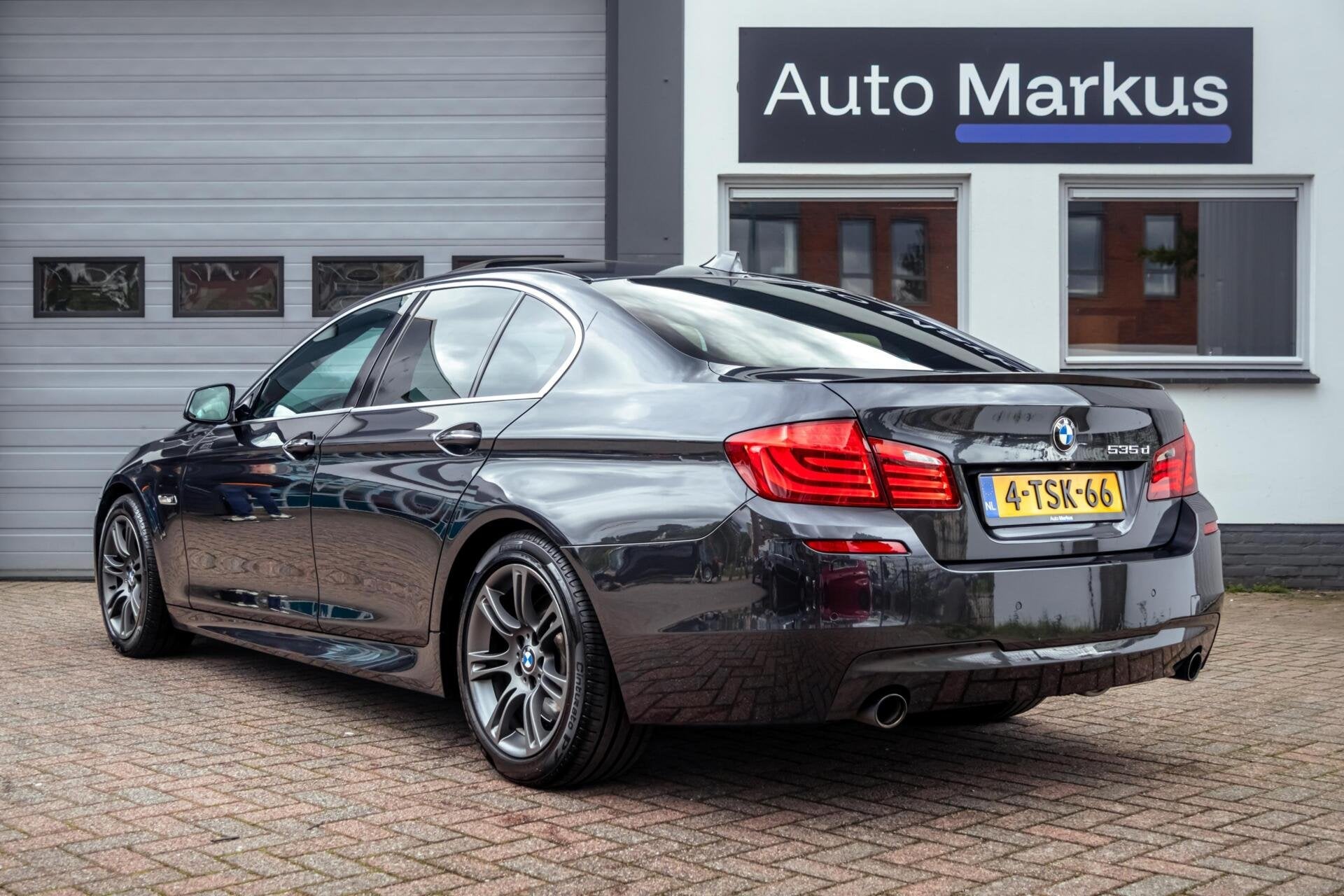 BMW 5-serie 535d M-Sport|4WS|Pano|Softclose|ACC|HUD|Ventilat, Auto's, Automaat, Euro 5, Achterwielaandrijving, Gebruikt