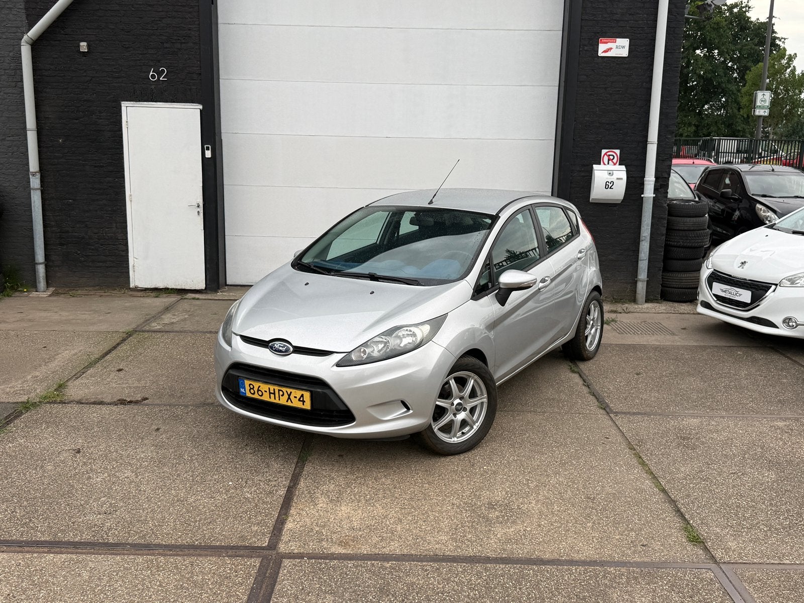 Ford Fiësta 1.25 5DR Grijs ( Airco/Nap/NieuweApk), Voorwielaandrijving, Stof, 40 €/maand, 1242 cc