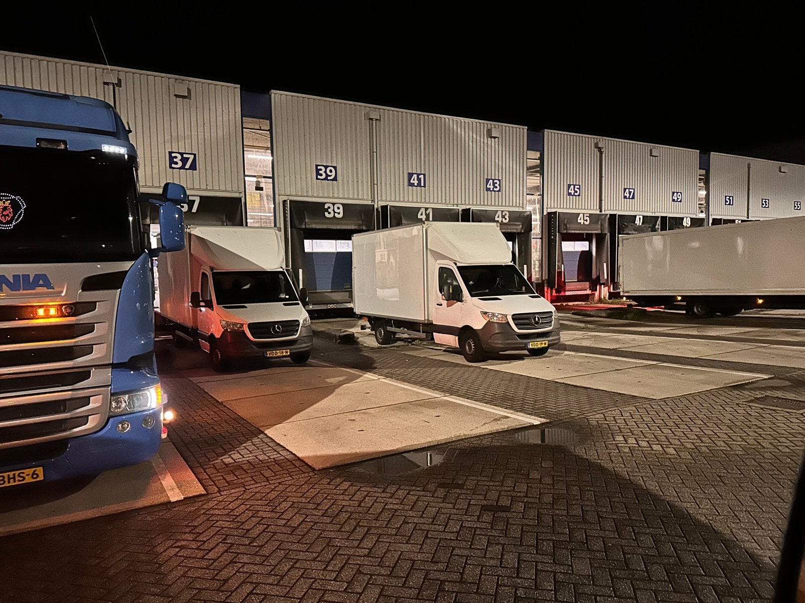 Chauffeurs gezocht voor nachtroutes vanuit geldermalsen, 33 - 40 uur, Overige niveaus, Vanaf 1 jaar, Overige vormen