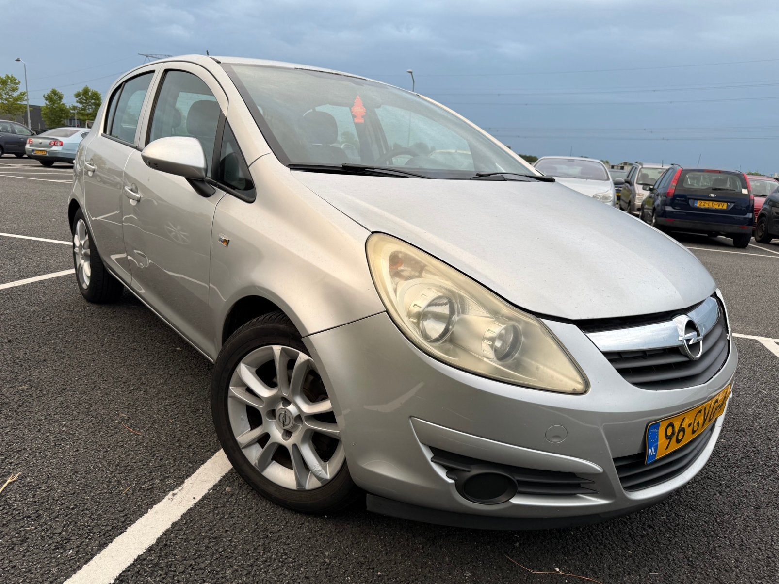 Opel Corsa 1.4-16V 5-DEURSAIRCO/SCHERM/17 INCH/KETTING/NAP, Auto's, Opel, Voorwielaandrijving, 4 cilinders, 49 €/maand, Origineel Nederlands