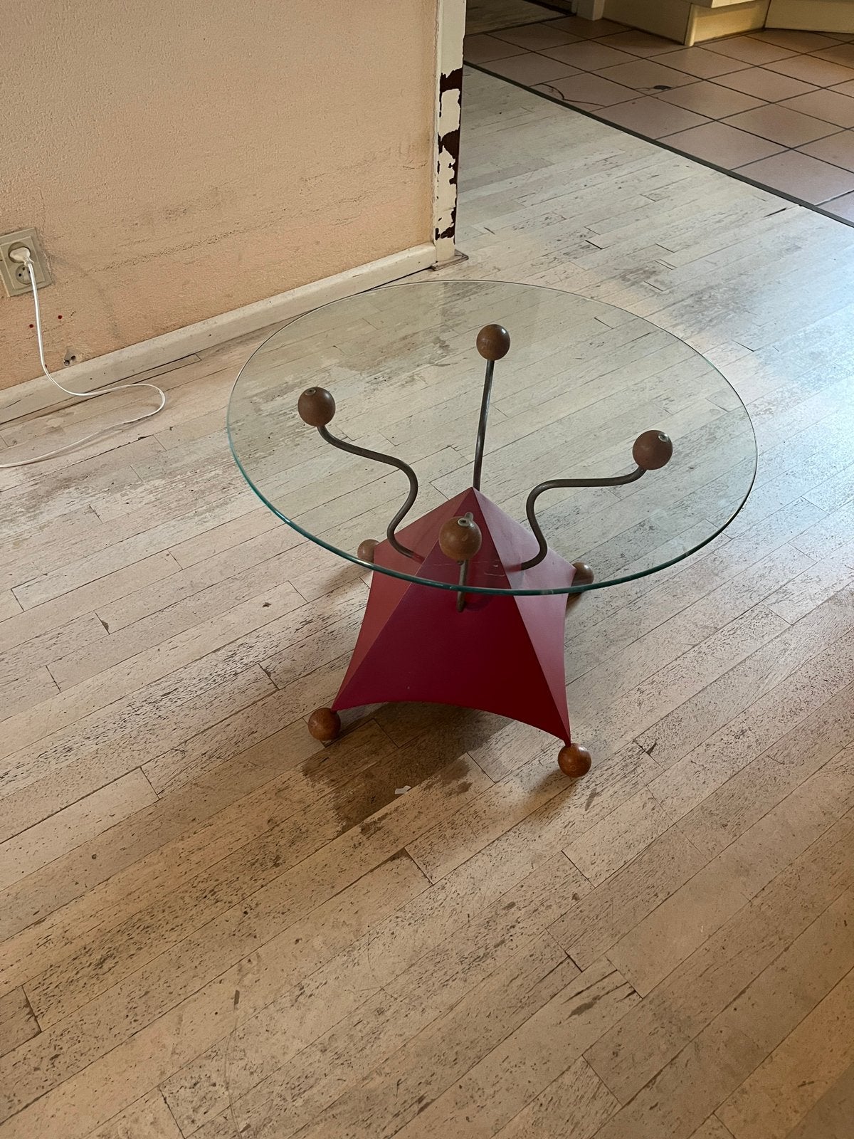 Salontafel Pyramid, Antiek en Kunst, Kunst | Designobjecten, Rood, 50 cm, Tafel, Ophalen