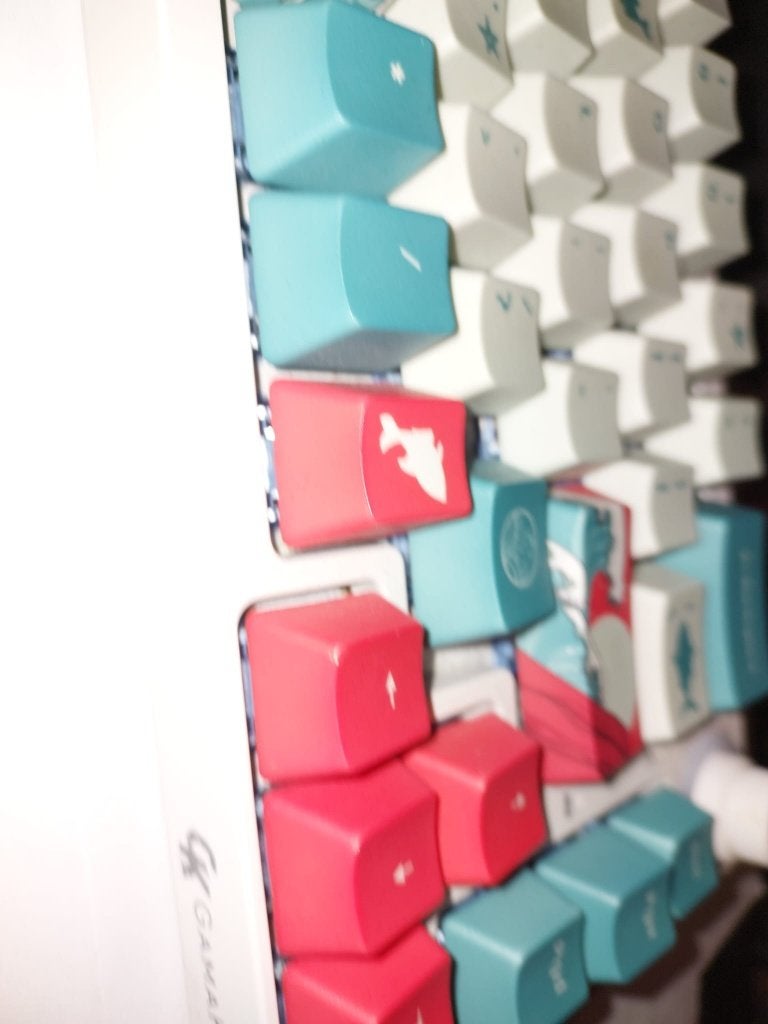 Gamakey mechanisch toetsenbord met unieke keycaps, Gamakey, Gaming toetsenbord, Ophalen of Verzenden, Zo goed als nieuw