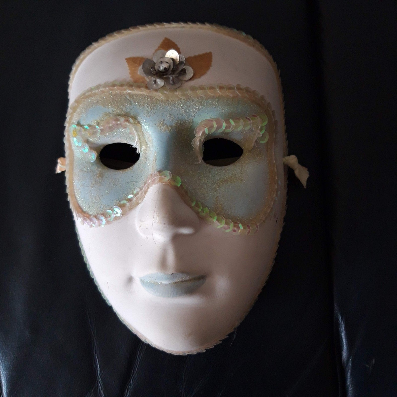 Decoratie  (Masker), Ophalen of Verzenden, Zo goed als nieuw