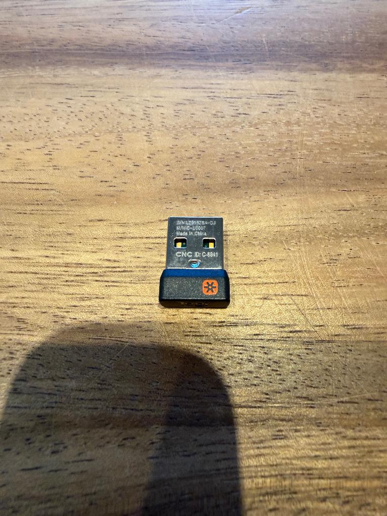 Logitech Unifying receiver, Computers en Software, Toetsenborden, Zo goed als nieuw, Overige indelingen, Draadloos, Ophalen of Verzenden