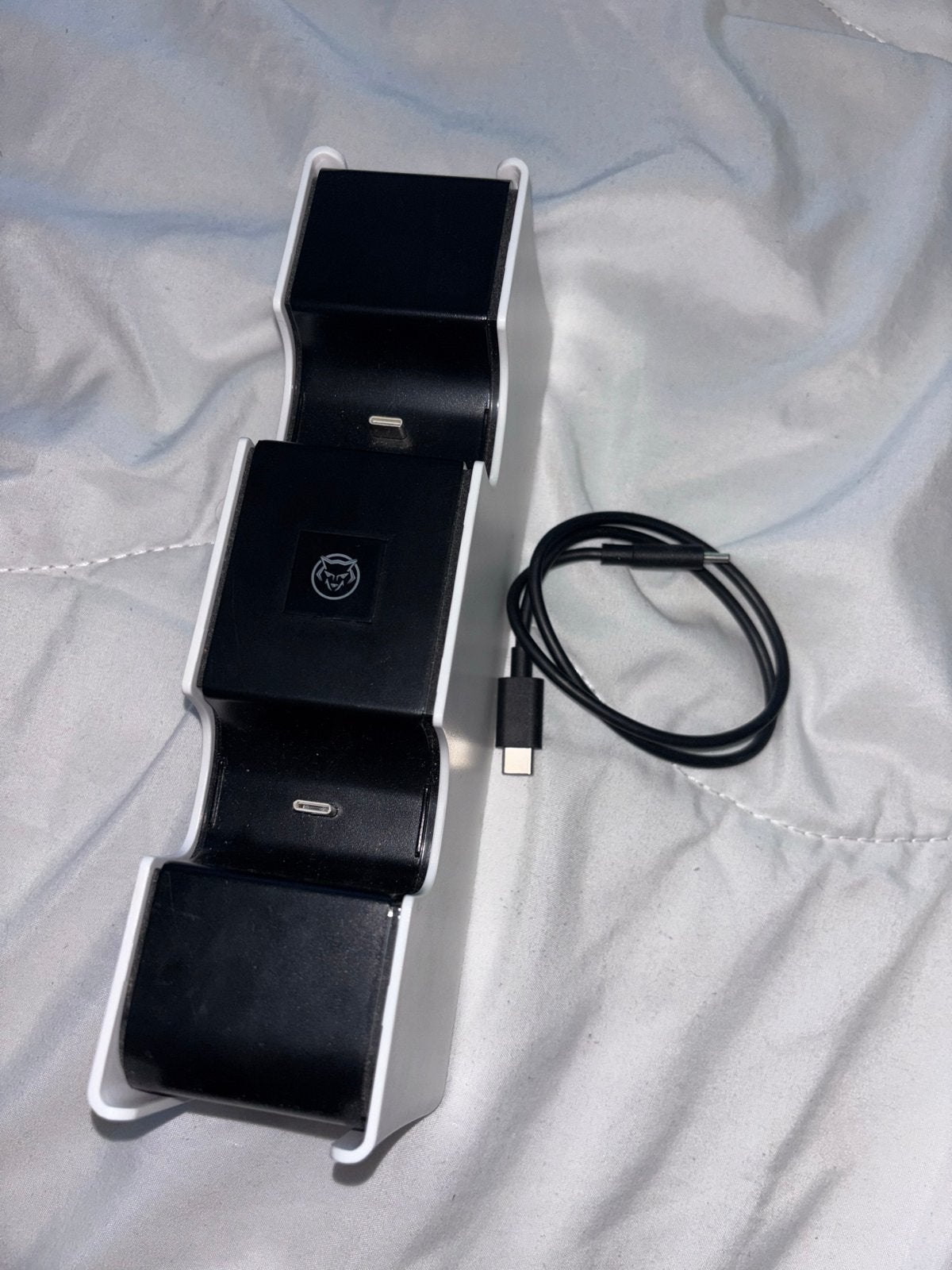 PS5 DualSense Oplaadstation - Wit, Ophalen, Zo goed als nieuw, Voeding, Oplader of Kabel, PlayStation 5