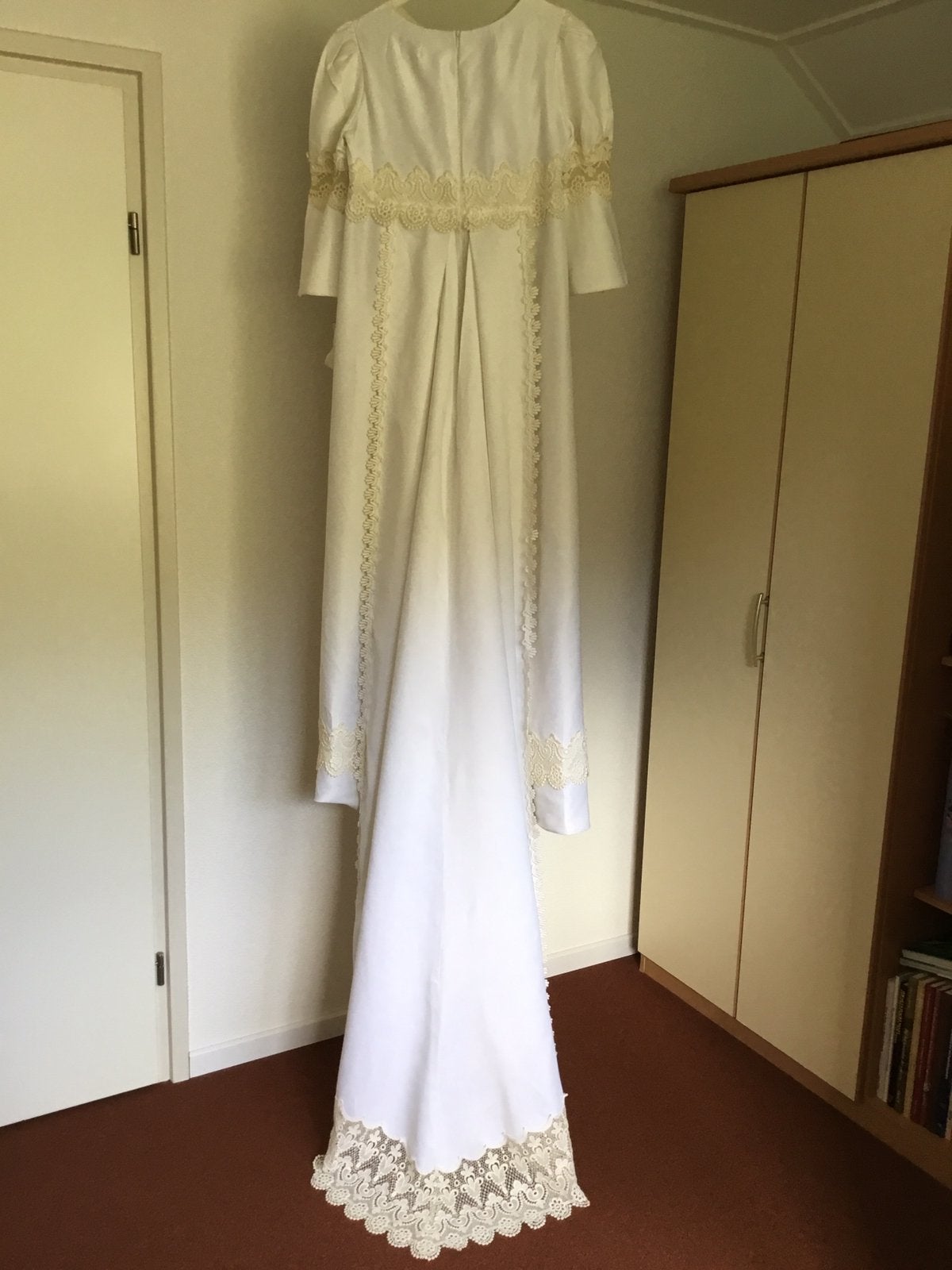 Vintage trouwjurk, Kleding | Dames, Trouwkleding en Trouwaccessoires, Ophalen of Verzenden, Zo goed als nieuw, Wit, Trouwjurk