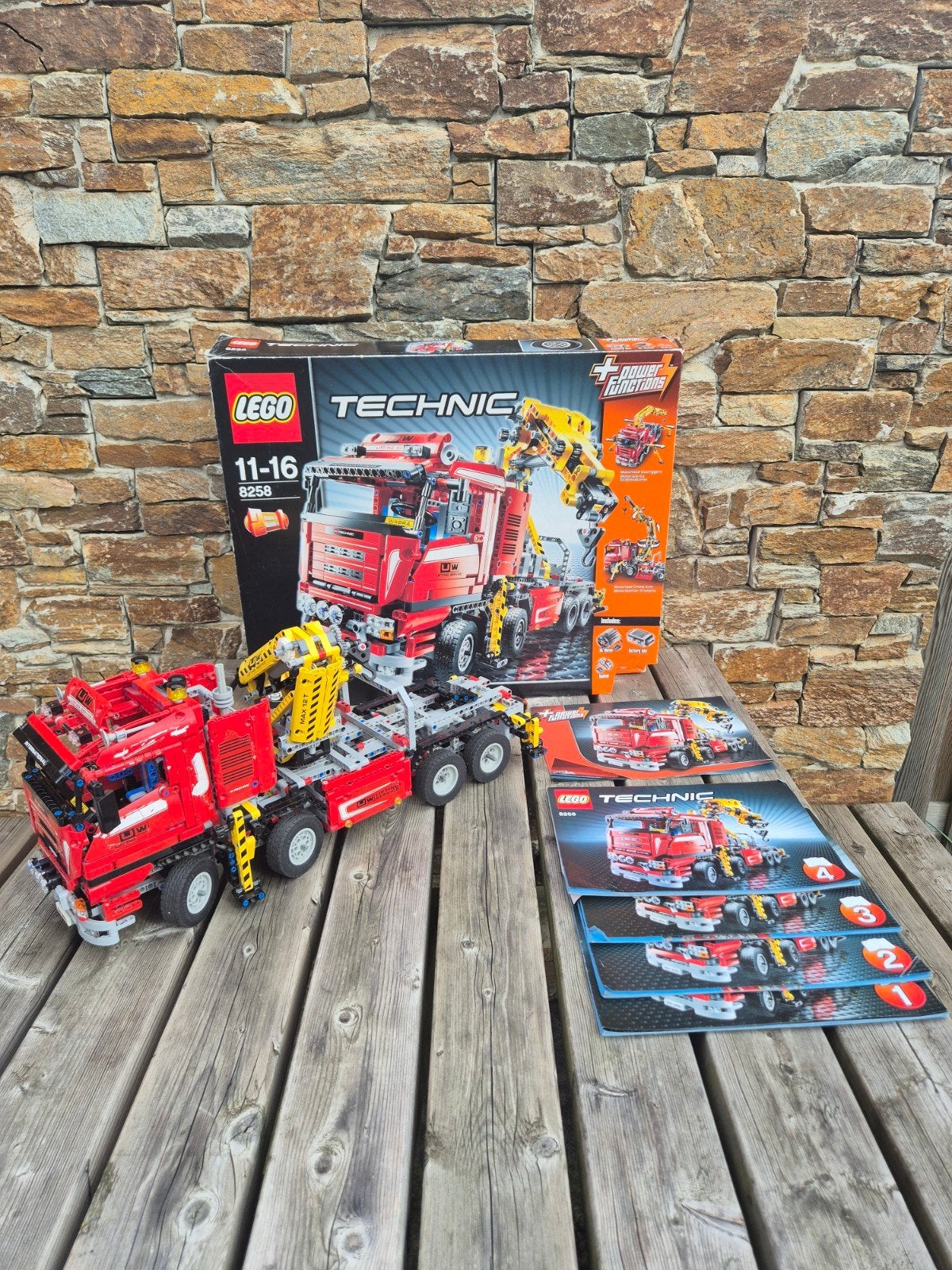 LEGO Technic 8258 Kraanwagen - Compleet met doos en boekjes, Inclusief instructies, Gebruikt, Lego, Ophalen of Verzenden