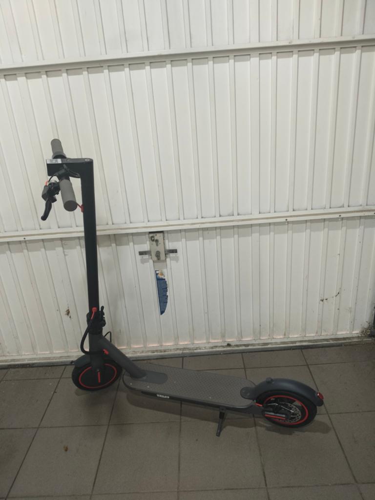 Elektrische step zo goed als nieuw (e-step electric step), Fietsen en Brommers, Steps, Ophalen of Verzenden, Zo goed als nieuw