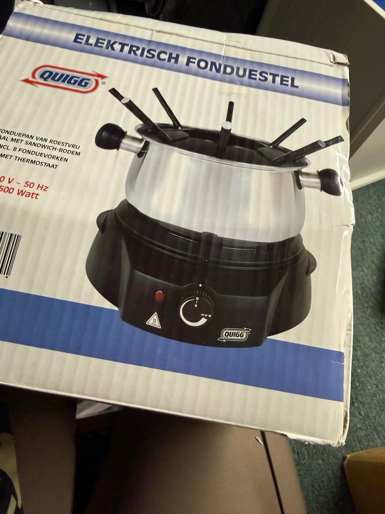 Quigg Elektrisch Fondue Stel - Roestvrijstaal, Witgoed en Apparatuur, Gourmetstellen, Ophalen, Zo goed als nieuw, 8 personen of meer