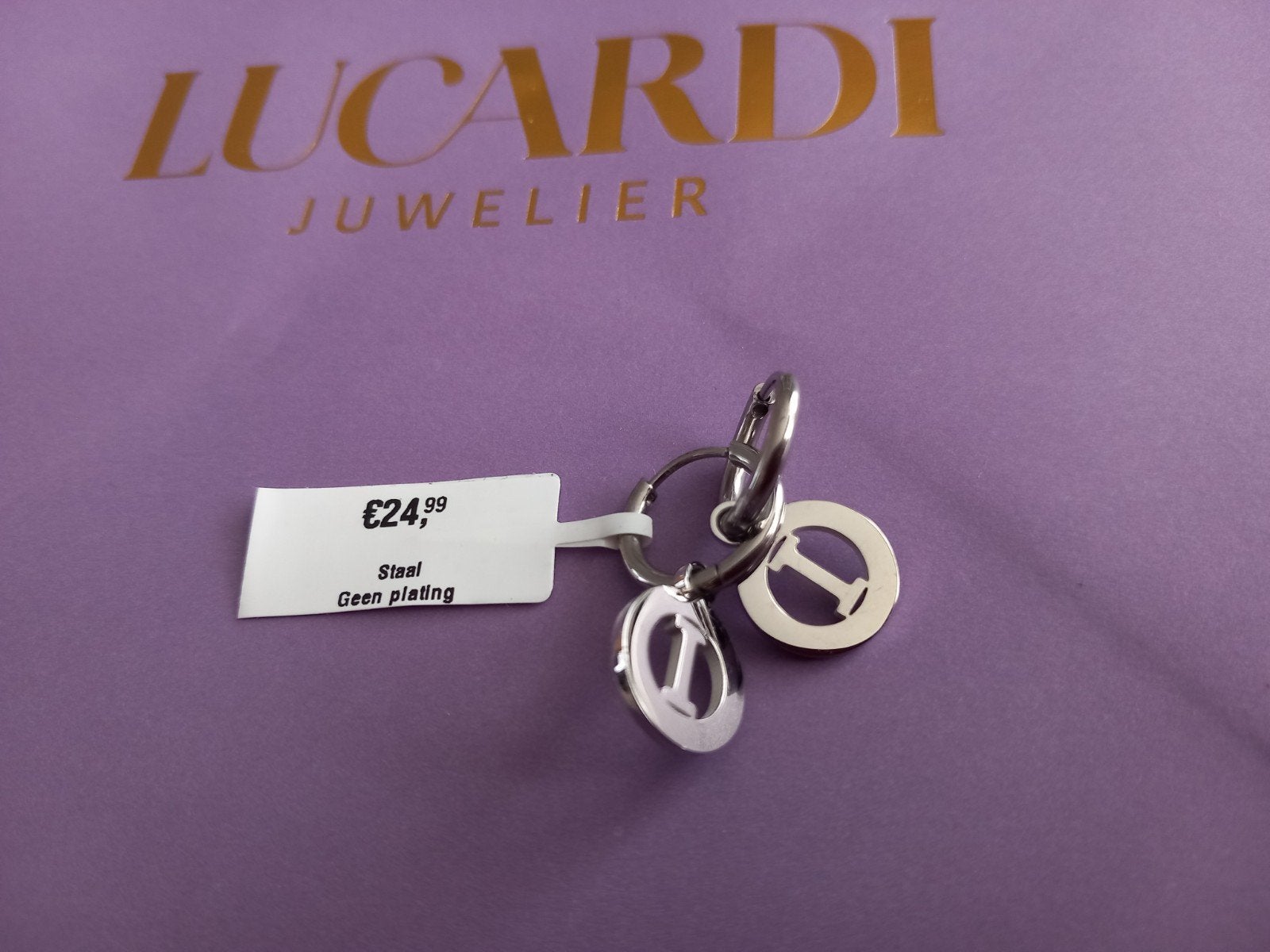LUCARDI oorringen met bedel met daarin de i, nieuw!, Overige merken, Overige materialen, Nieuw, Ophalen of Verzenden