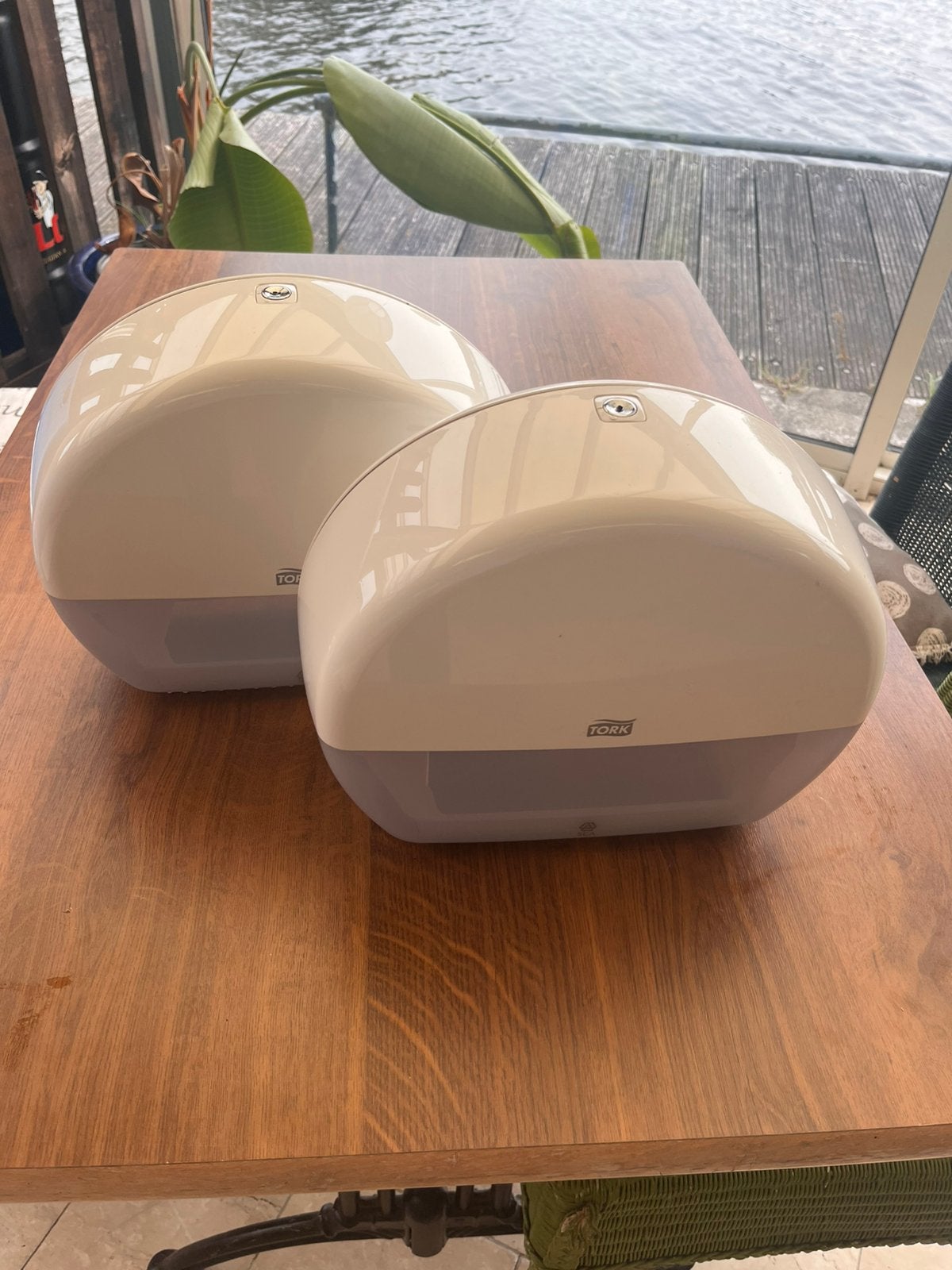 Tork T2 Toiletrolhouders (2 stuks) - 34.5x27.5x13.2cm, Ophalen of Verzenden, Zo goed als nieuw