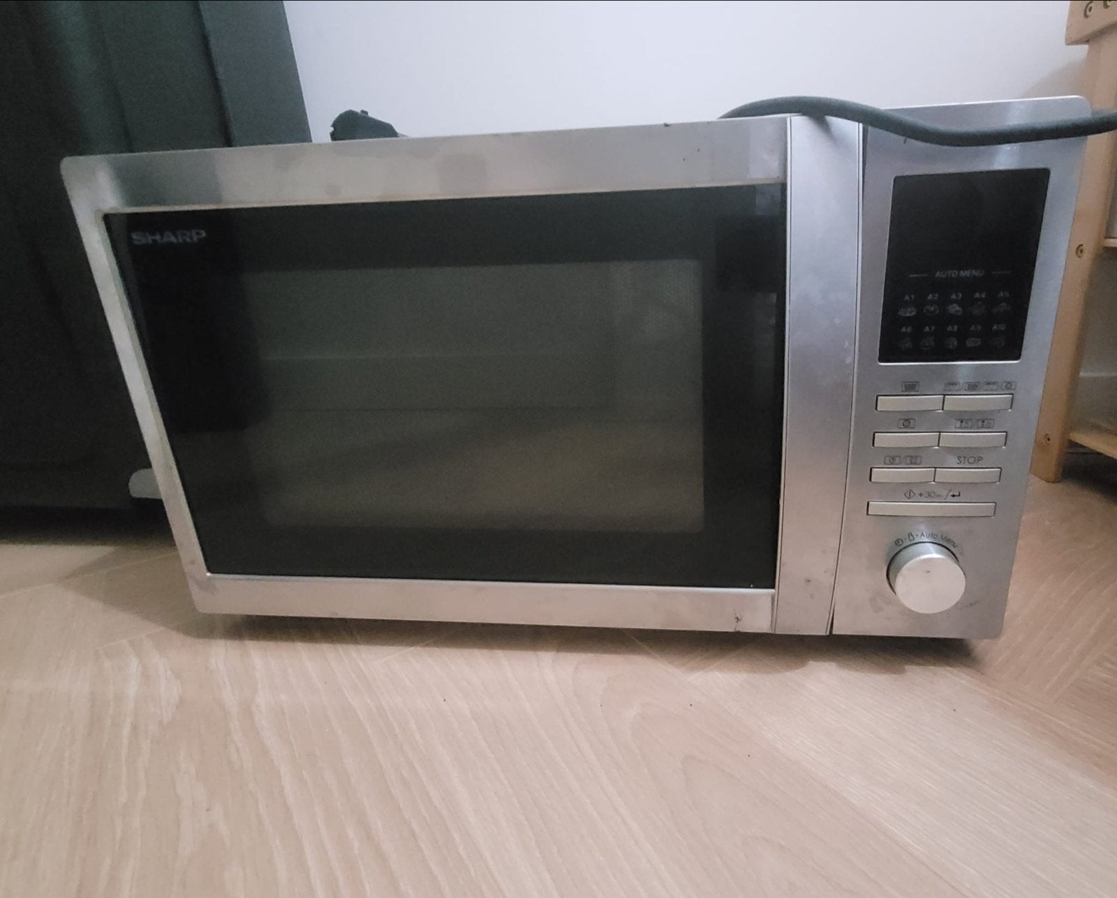 Sharp R822STWE combimagnetron - 25L, 10 programma's, Combimagnetron, Gebruikt, Grill, Ophalen of Verzenden