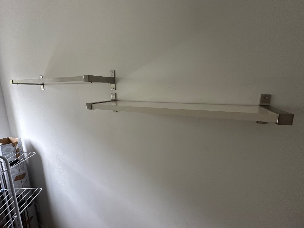 2x wandplanken (wit 80x30 cm), Ophalen, Zo goed als nieuw