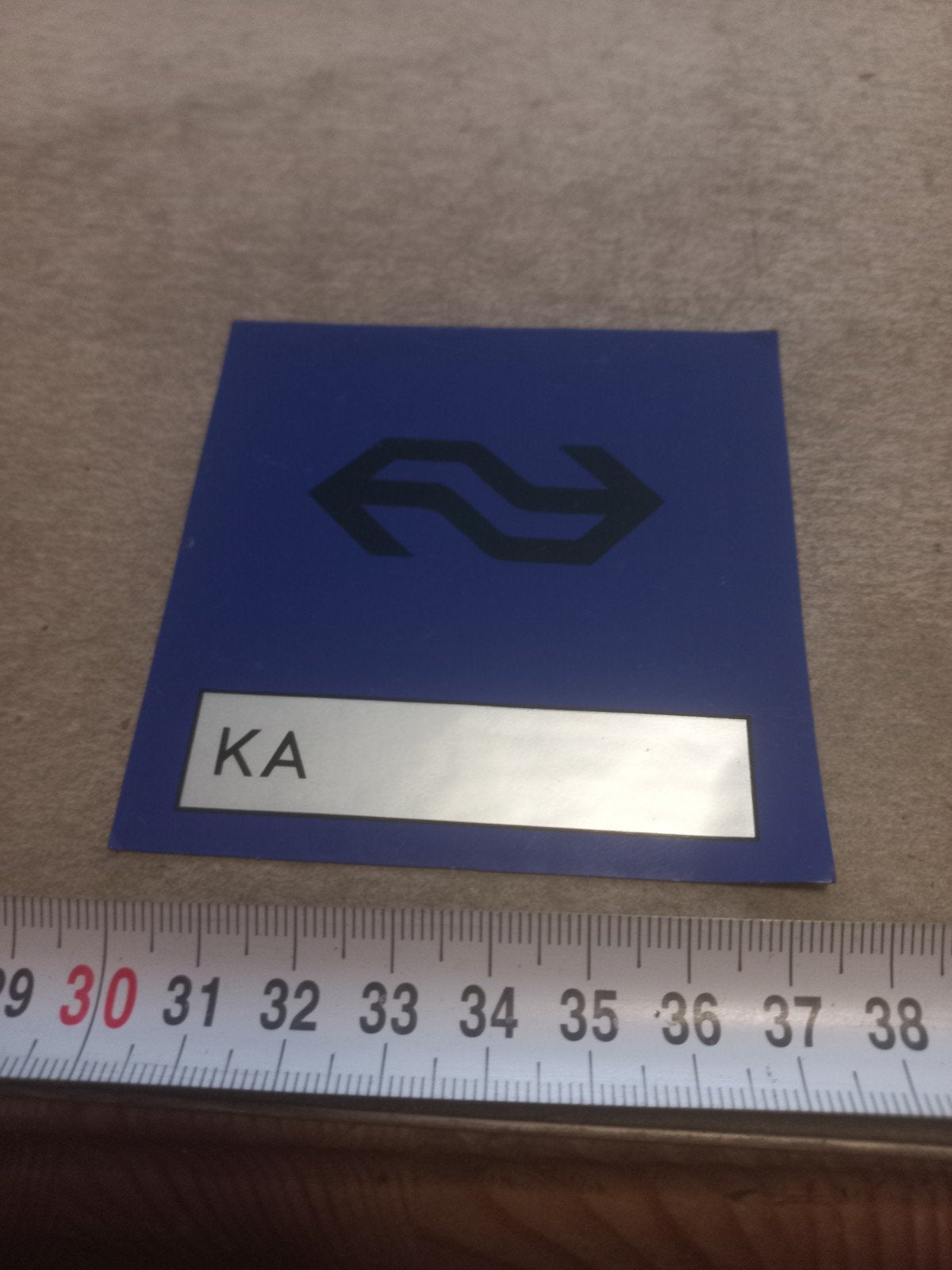 NS Logo Sticker/Embleem met 'KA' - 22, Verzamelen, Stickers, Ophalen of Verzenden