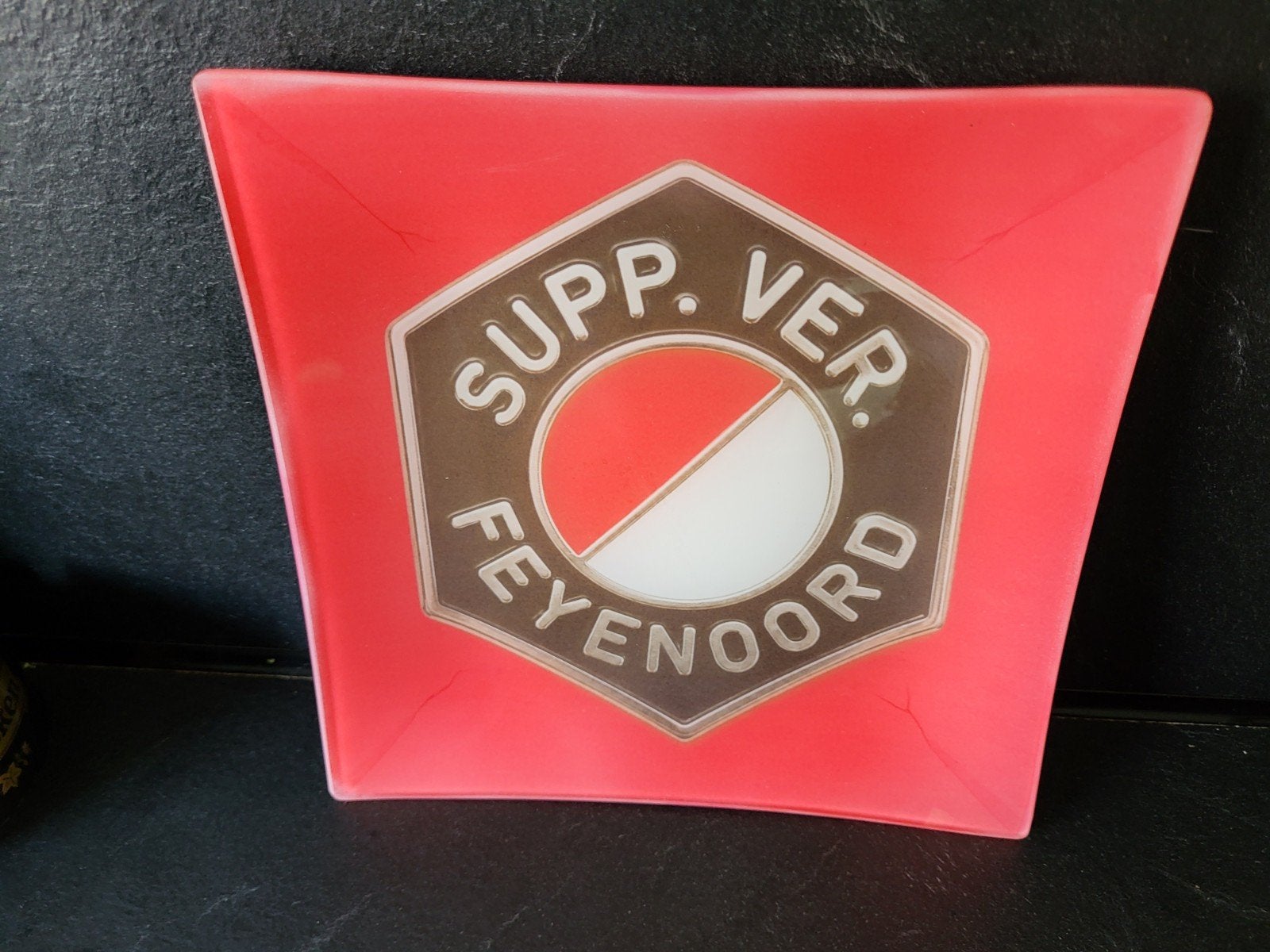 Glazen schaal 20x20 van feyenoord  zonder schade!, Verzamelen, Sportartikelen en Voetbal, Ophalen of Verzenden, Zo goed als nieuw
