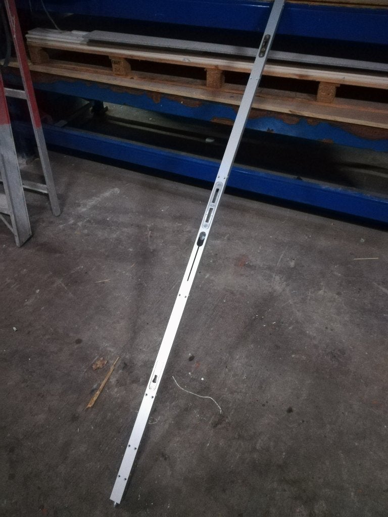 38 opbouw deurnaald, Ophalen, 150 tot 200 cm, Hout, 200 cm of meer