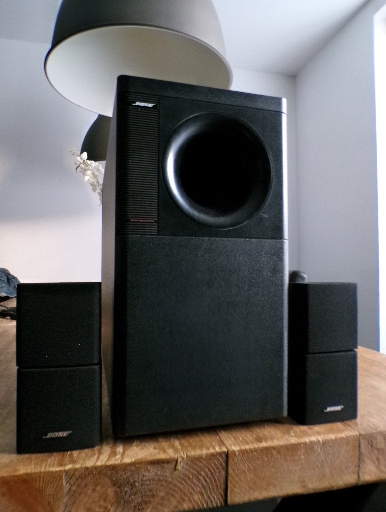 Zeer mooie Bose Acoustimass 5 Series III set, 150 watt of meer, Inclusief muurbeugels, Speakerset, Ophalen of Verzenden