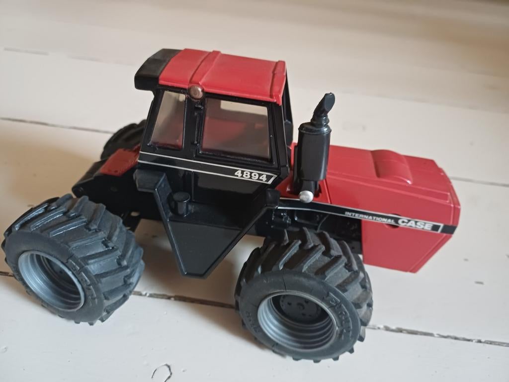 Miniatuur tractor international CASE 4894, Ophalen of Verzenden, Auto's