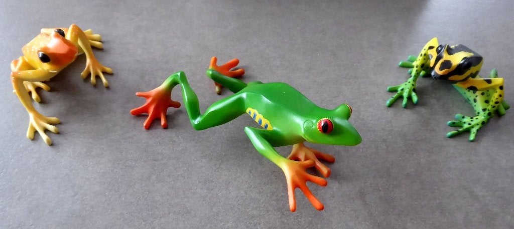 Voor verzamelaars: set van 4 Freaky Forest Frogs in hars, Verzenden, Nieuw, Overige soorten, Beeldje of Figuurtje