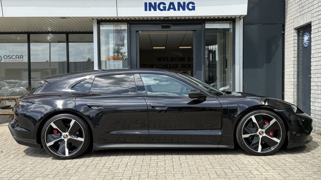 Foto 5 van Porsche Taycan Sport Turismo 4S overboost | Sportchrono | Le