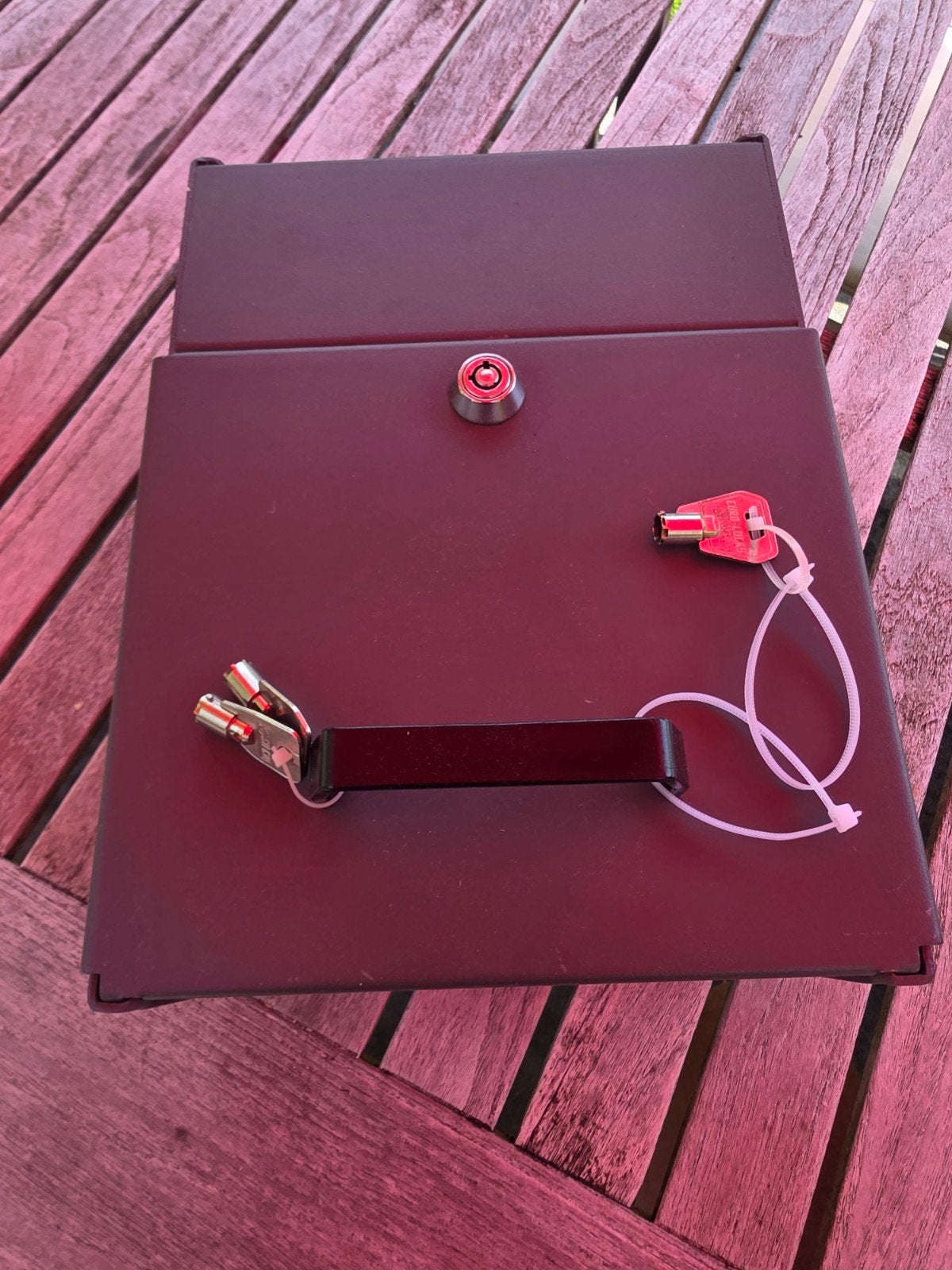 Compact Kluisje, caravan kluis - 30x23x10 cm met Sleutels, Ophalen of Verzenden, Gebruikt