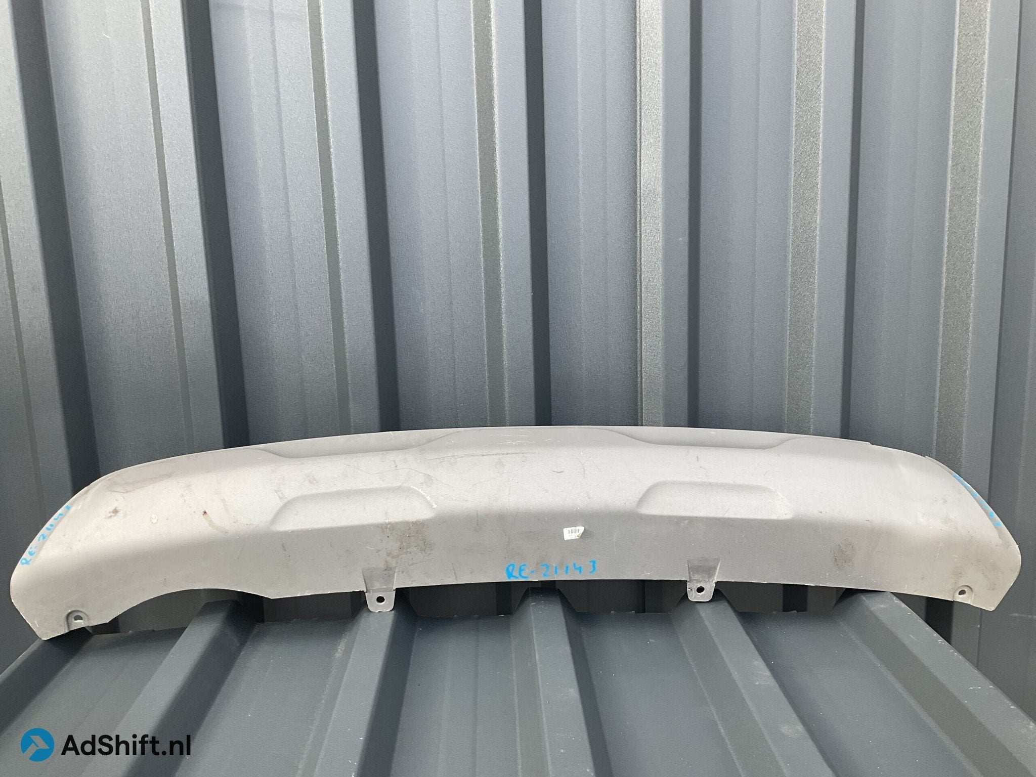 Achterbumper Diffuser Renault Arkana 850709613R Lijst 21143, Auto-onderdelen