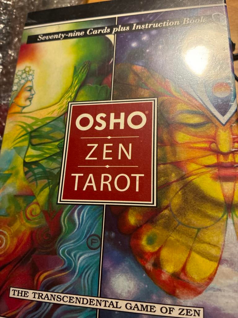 Osho Zen Tarot - Geseald en Splinternieuw, Boeken, Ophalen of Verzenden, Nieuw, Tarot of Kaarten leggen, Instructieboek