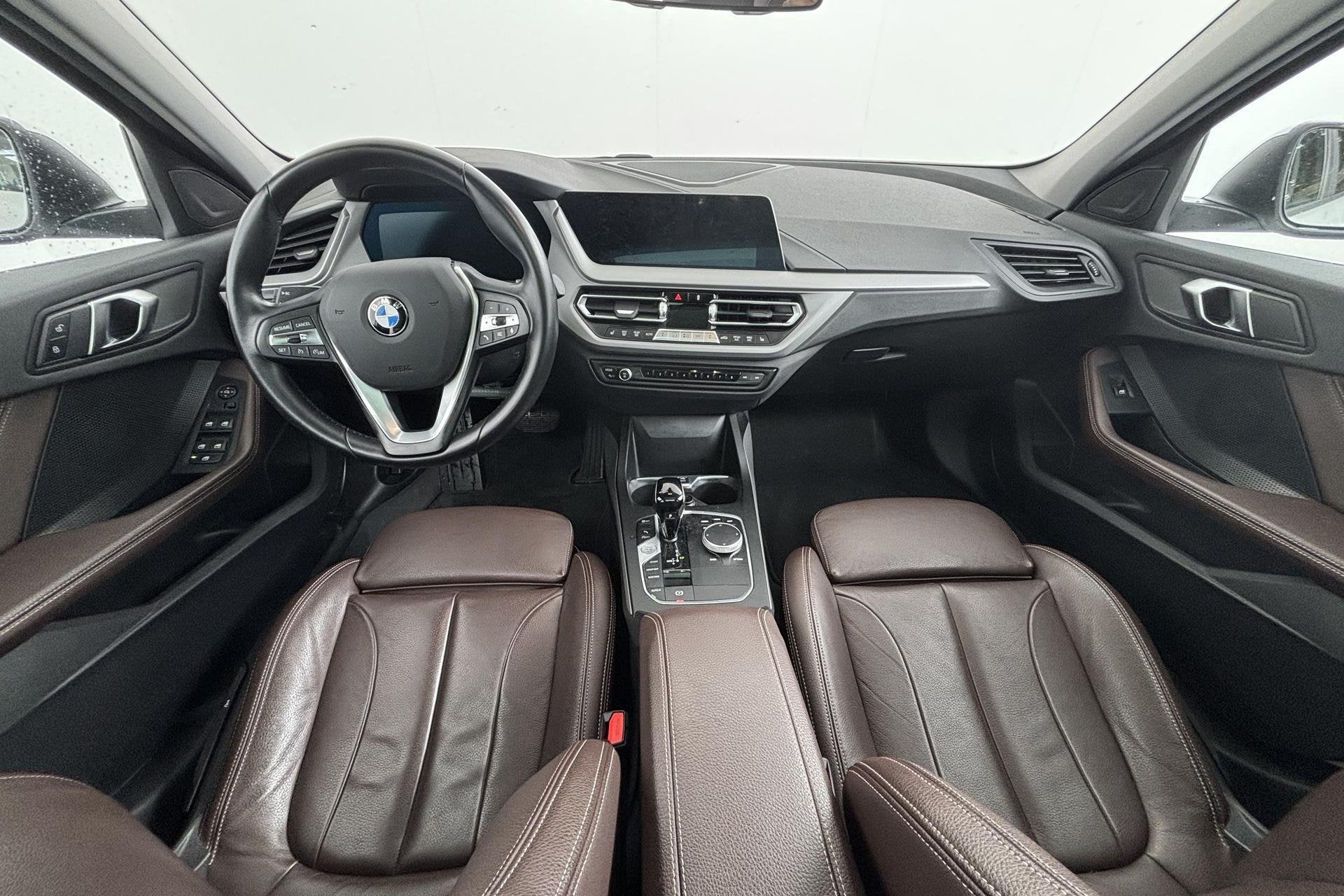 BMW 1-serie 120i Business Edition Plus – compacte klasse m, Auto's, 730 kg, Gebruikt, 4 cilinders, Wit