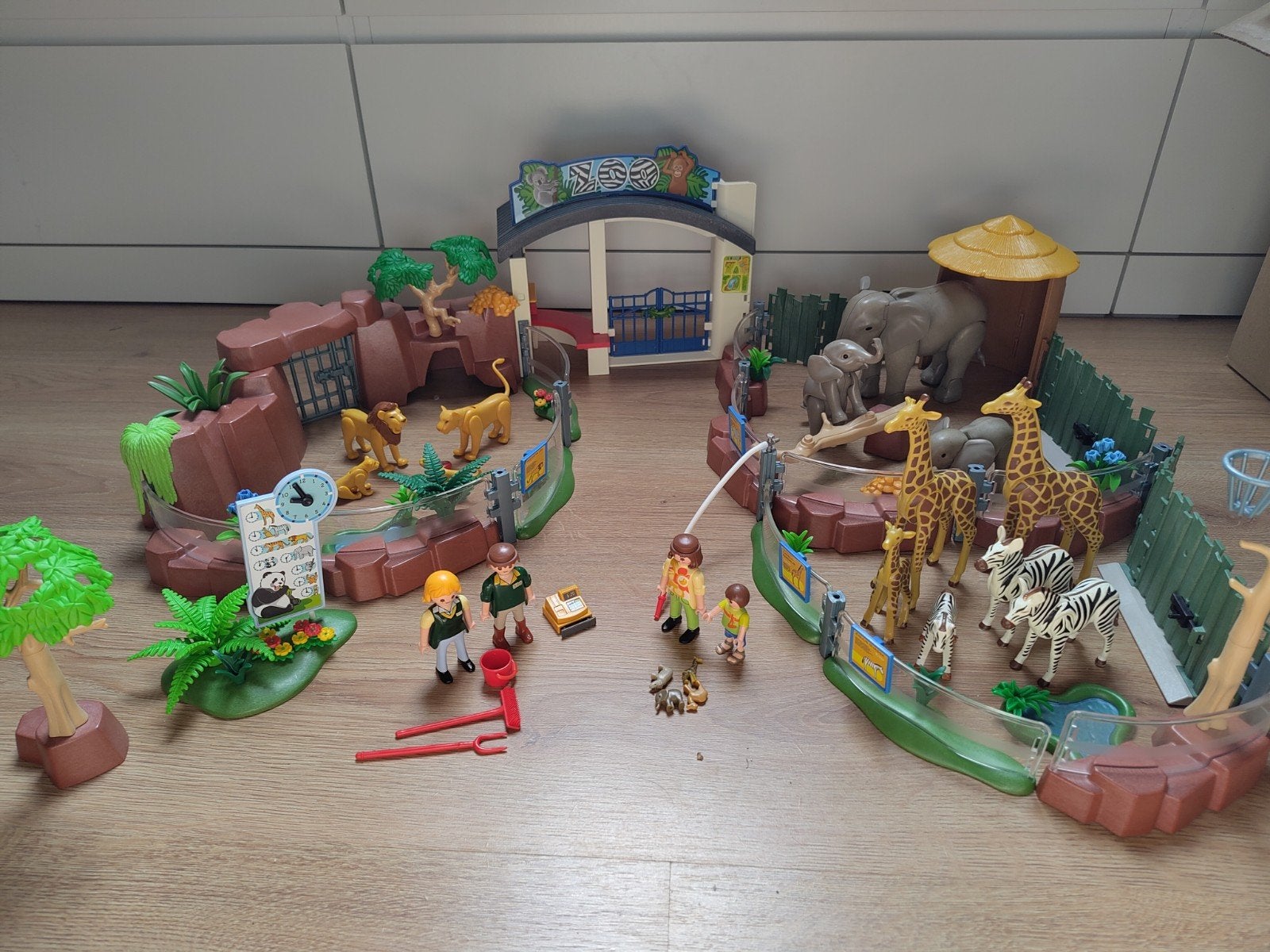 Playmobil Dierentuin 4850 met extra dieren, Kinderen en Baby's, Speelgoed | Playmobil, Wild life, Gebruikt, Gebouw, Complete set