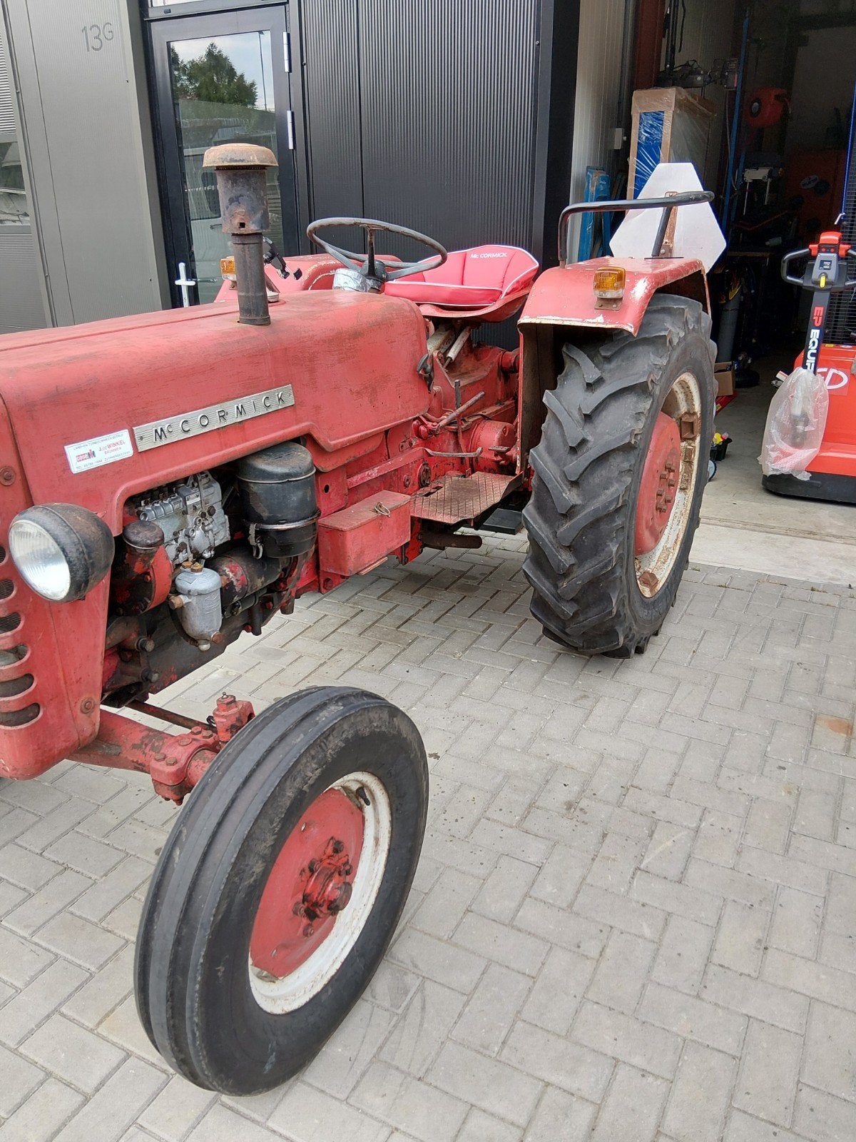 Goedlopende Mc Cormick International D439 van 1e eigenaar, Ophalen, Tot 80 Pk, 5000 tot 7500, Gebruikt