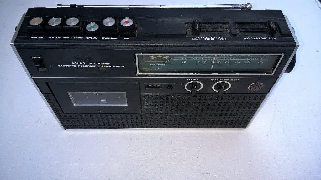 TE koop aangeboden mooi oude wereld radio AKAI OT .5., Ophalen of Verzenden, Gebruikt, Wereldontvanger