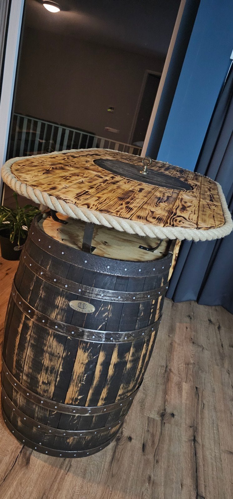 Custom bar gemaakt van een whiskey vat., Ophalen, Zo goed als nieuw