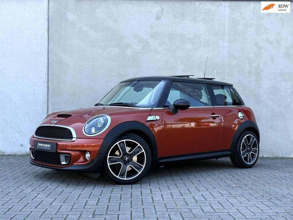 MINI 3-Deurs 1.6 Cooper S Chili Xenon Pano 17inch, Auto's, Mini, Voorwielaandrijving, Gebruikt, Zwart, 4 stoelen