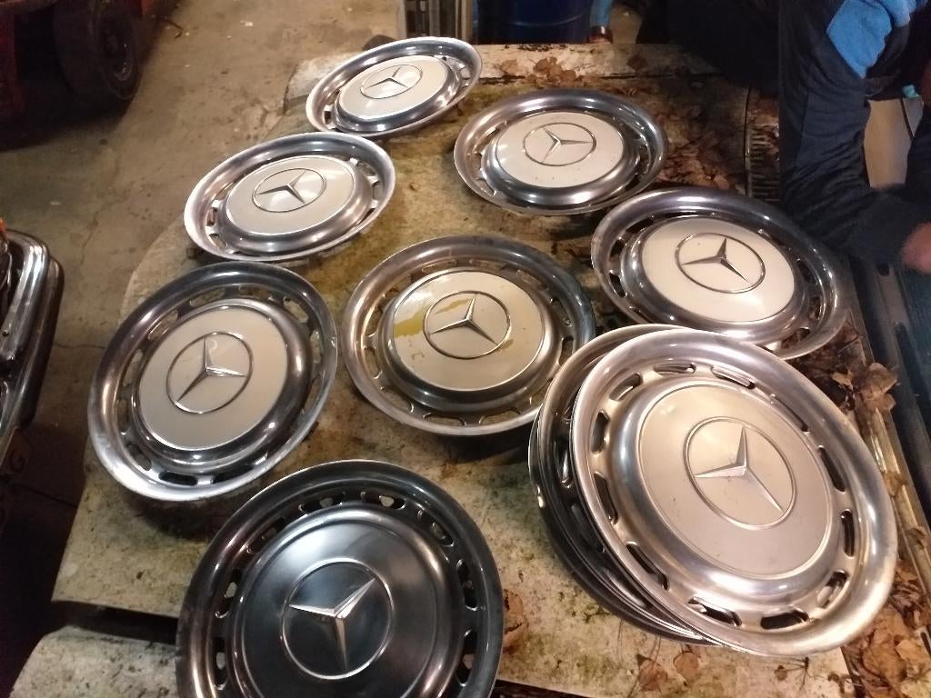 Mercedes oldtimers stalen en kunststof wieldoppen, Auto diversen, Wieldoppen, Gebruikt, Ophalen of Verzenden