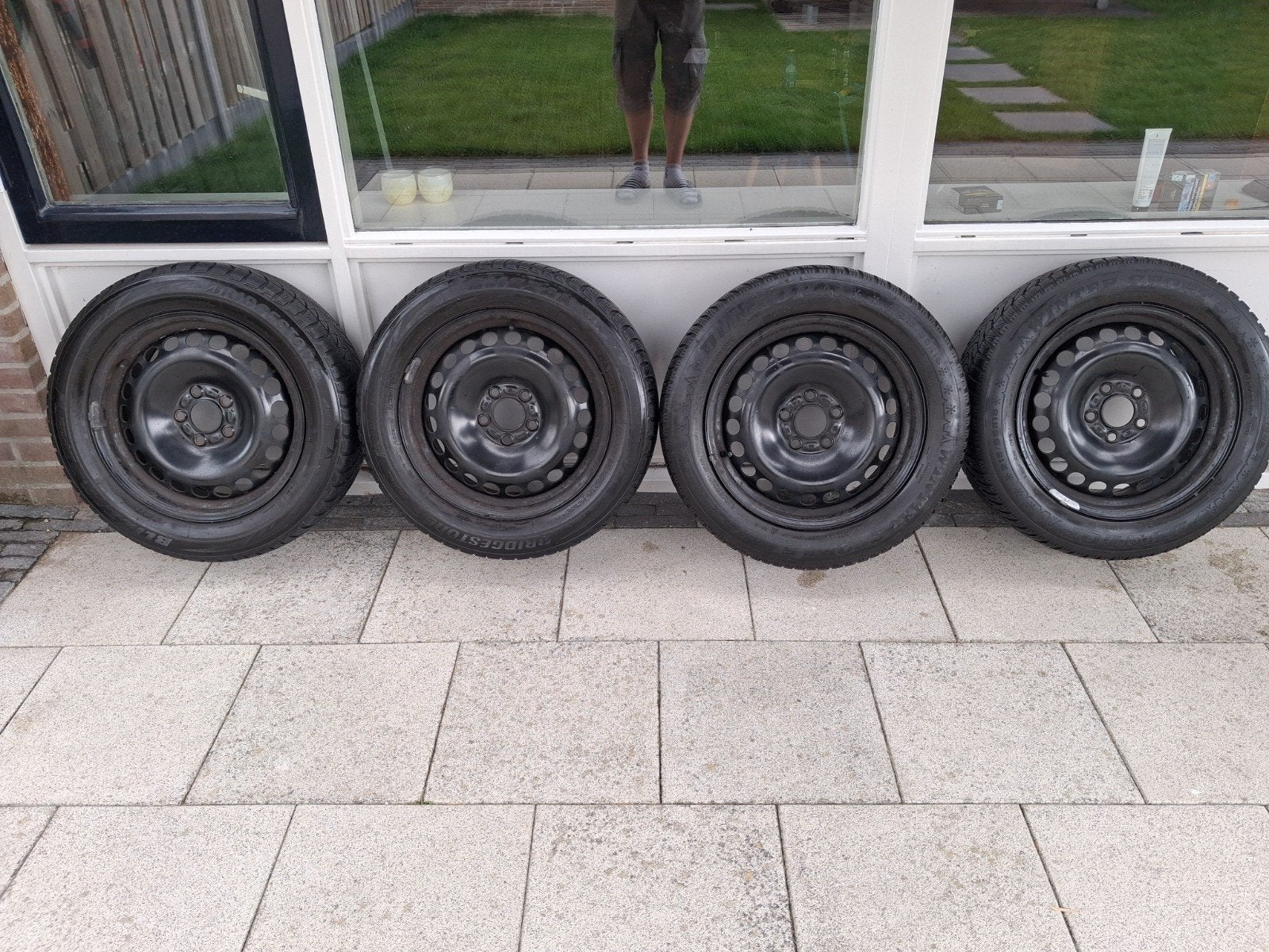 Winterbanden op velg 215/55R16 diverse Ford/Volvo, Ophalen