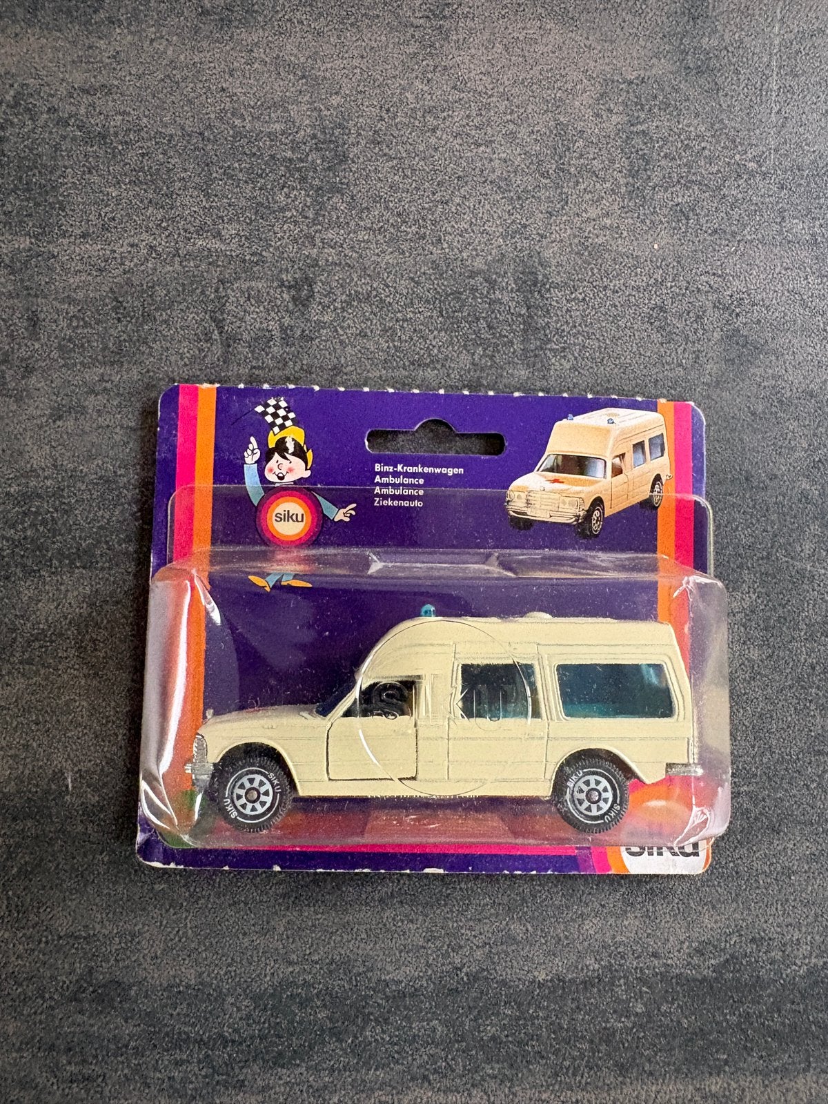 Siku Mercedes Binz Krankenwagen, Ophalen of Verzenden, Nieuw, Auto, SIKU