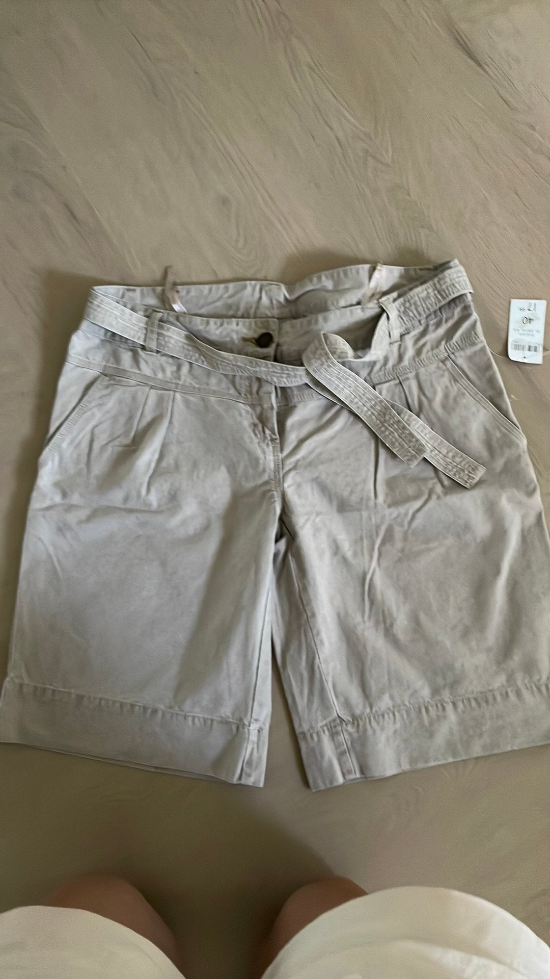 Nieuwe dames bermuda mt 40, Maat 38/40 (M), Kort, Nieuw, Ophalen of Verzenden