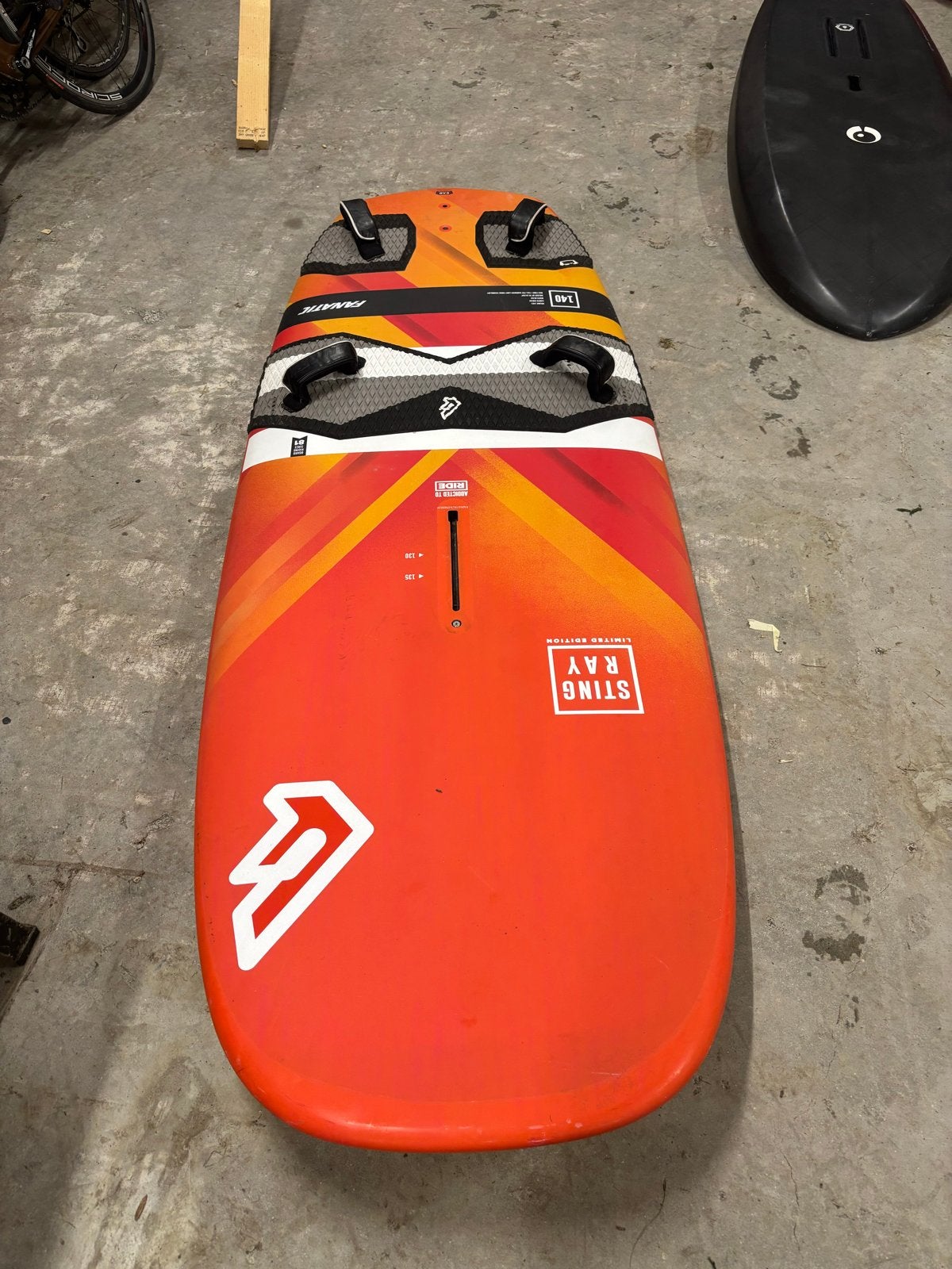 Fanatic Sting Ray 140L Windsurfplank foil, Watersport en Boten, Minder dan 250 cm, Fanatic, Ophalen of Verzenden, Zo goed als nieuw