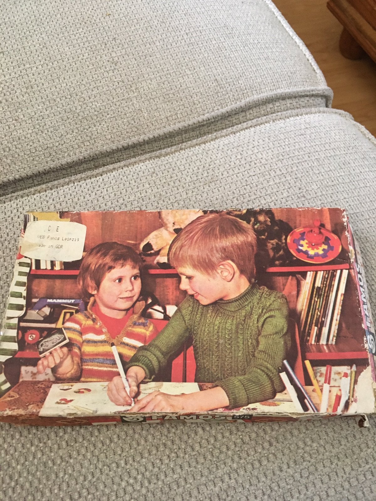 Vintage stempeldoosje FAMOS gemerkt., Antiek en Kunst, Ophalen of Verzenden