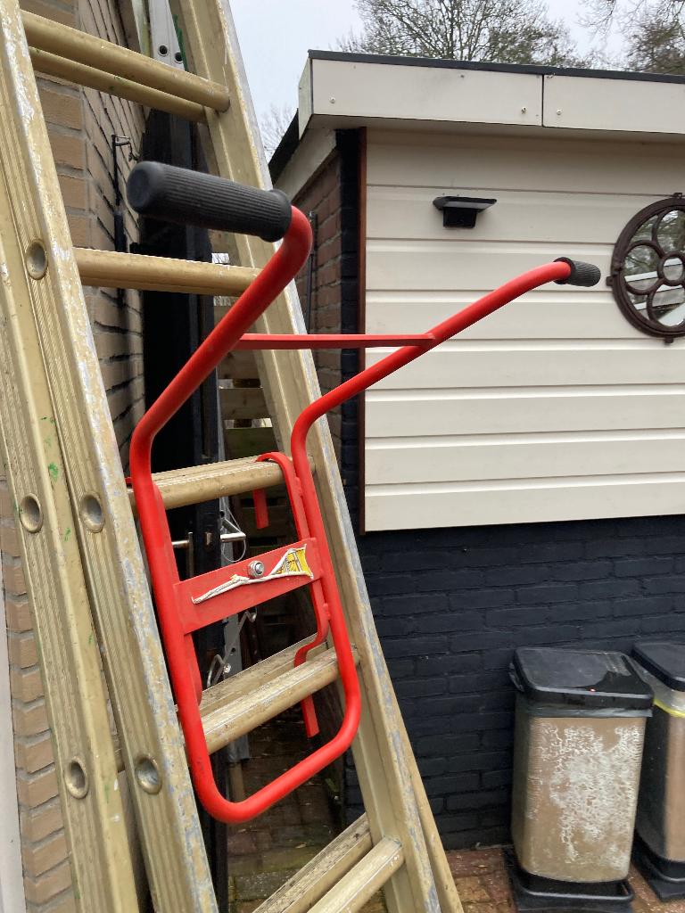 Muurafstandhouder, Doe-het-zelf en Verbouw, Ladders en Trappen, Ophalen, Zo goed als nieuw, Minder dan 2 meter