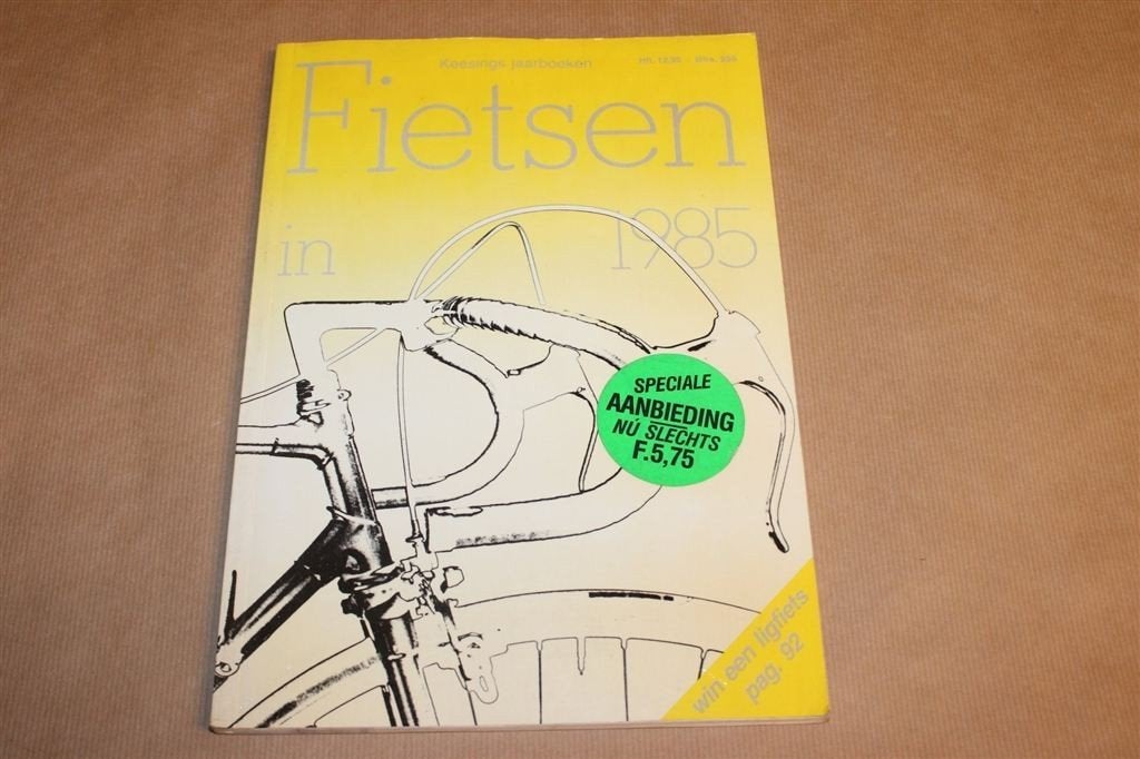 Fietsen — Jaarboek 1985 — Wielrennen en Evenementen, Ophalen of Verzenden, Gelezen, Watersport en Hengelsport
