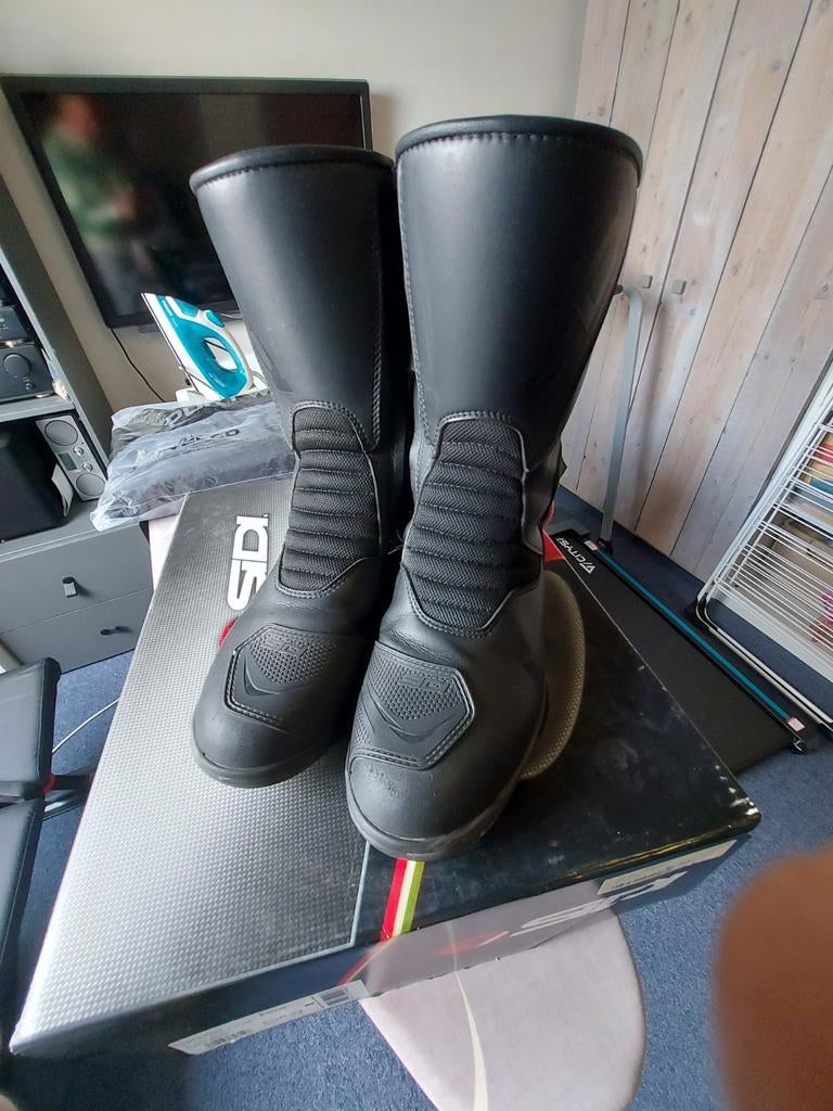 Sidi Tourmotorlaarzen Maat 43, Motoren, Kleding | Motorkleding, Heren, Ophalen of Verzenden, Laarzen, Tweedehands